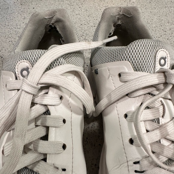 Used On Women’s The Roger Advantage. Size 8.5. - Picture 7 of 8